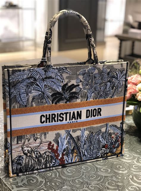 bolsa tote christian dior|bolso Christian Dior tela.